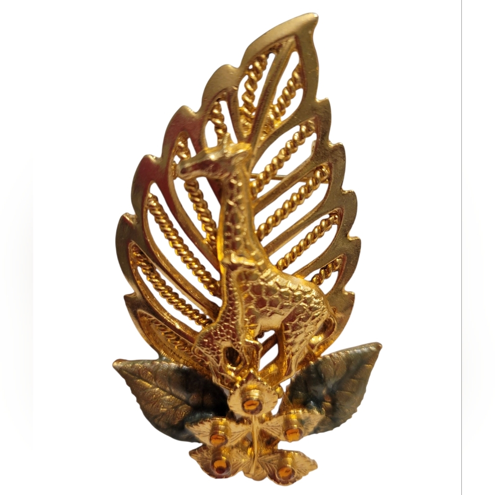 Vintage Giraffe on Gold-Tone Leaf Brooch Marked KC - Picture 2 of 7